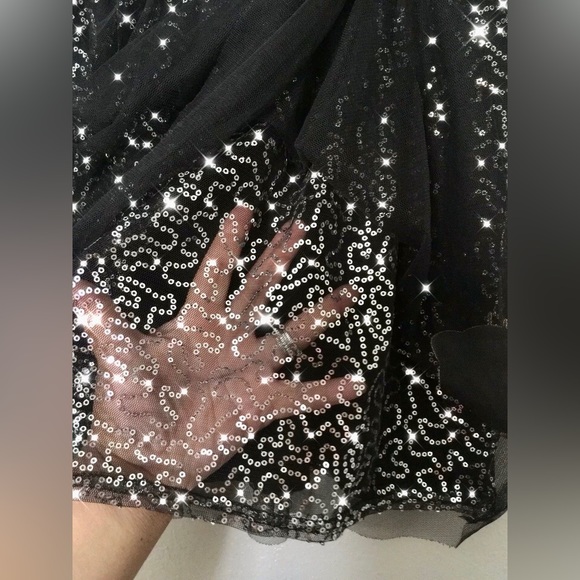 HELLO KITTY Black Sequin Sparkly Skirt 🌸 - Picture 5 of 8